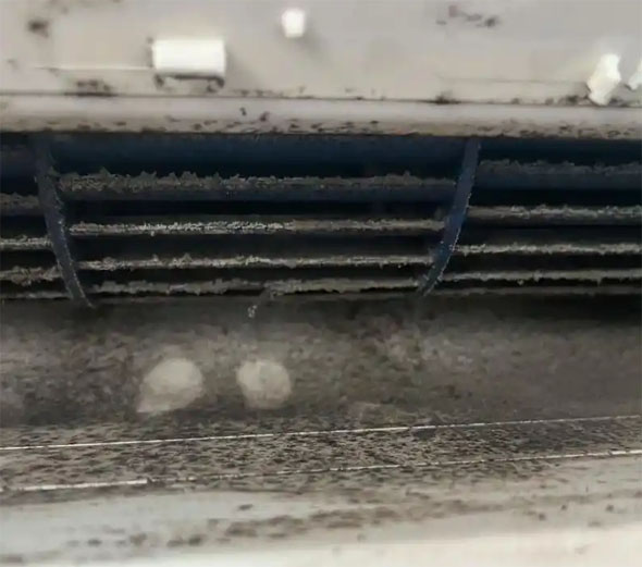 兴国空调吹的风有股烧焦味是怎么回事